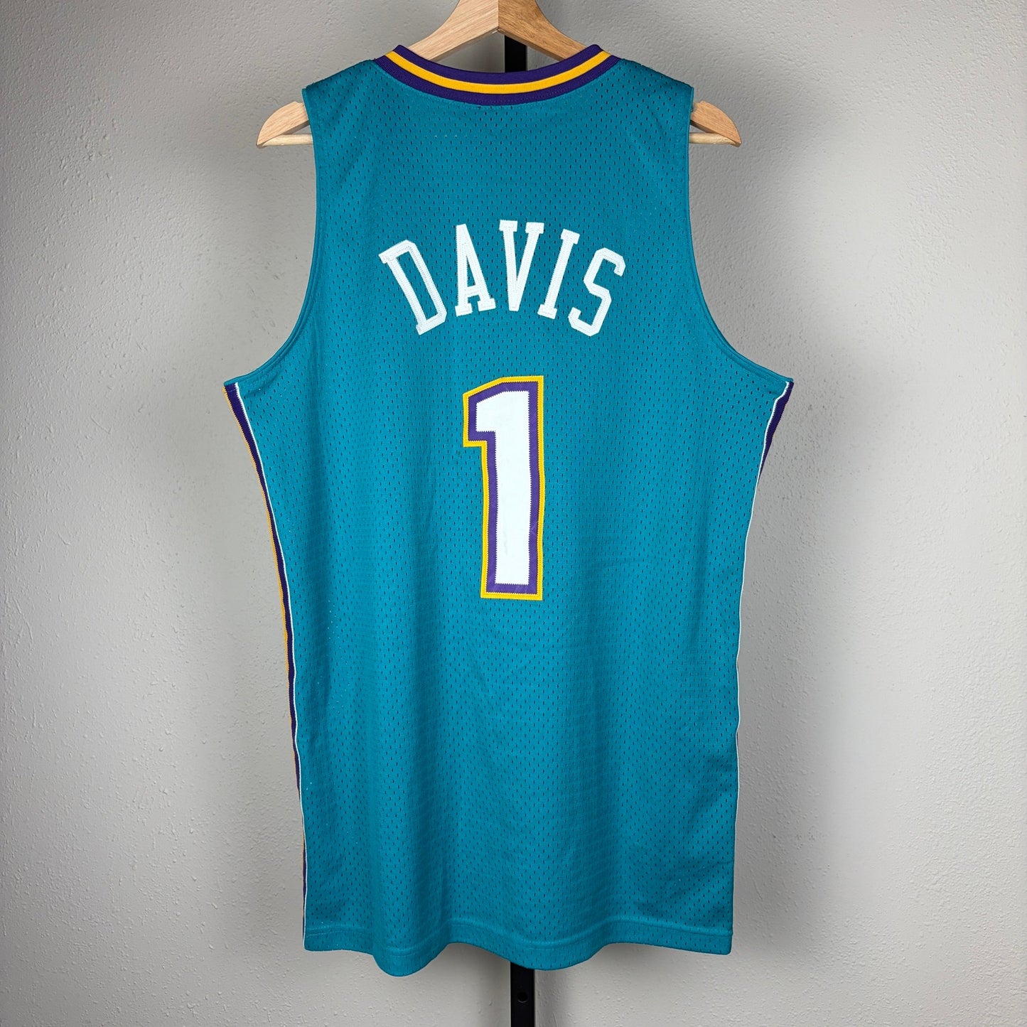 Vintage Baron Davis Jersey RARE New Orleans Hornets Nike Team Sewn Sz Medium NBA