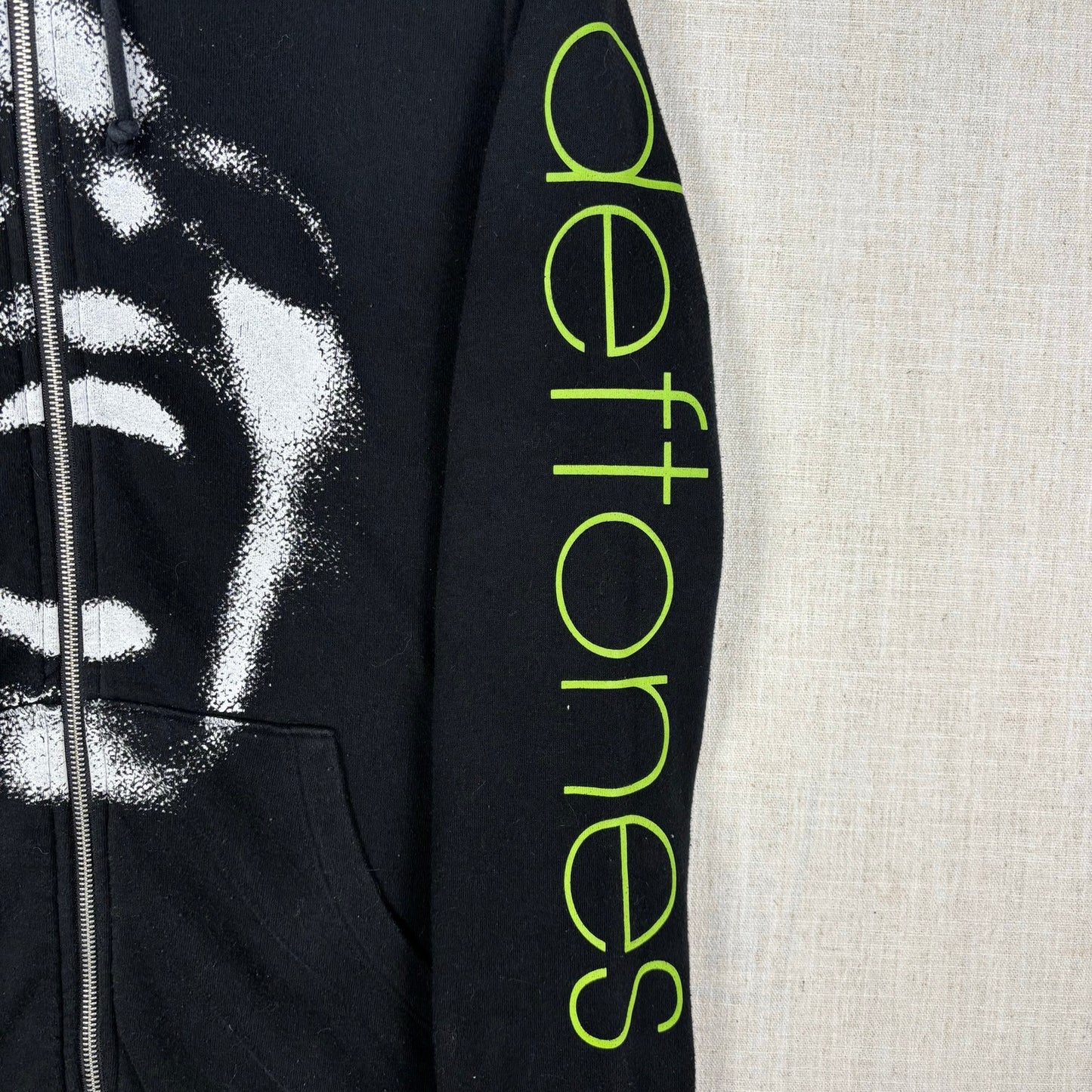 Deftones Band Black Full Zip Up Hoodie Scream Face Logo Green Sleeve Print Medium