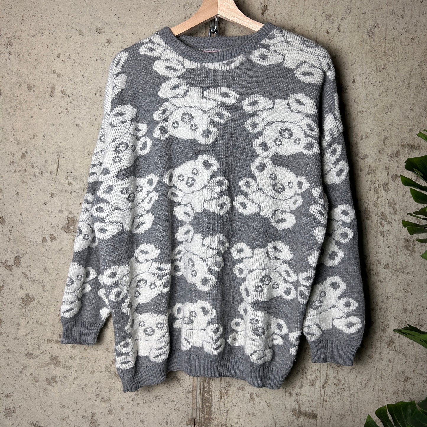 Delivery Ltd. Made in USA AOP Teddy Bear Large 80s Knit Sweater