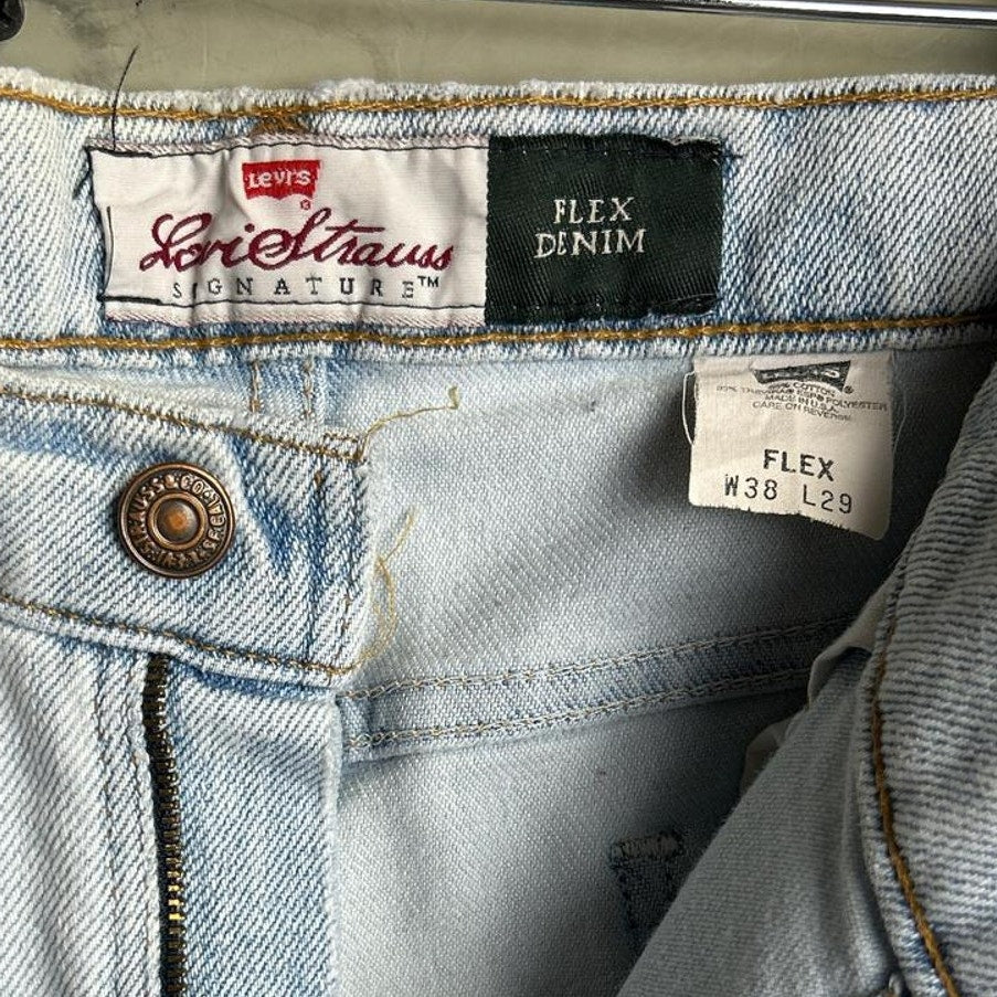 Vintage Levi’s Brown Tab 540 Flex Denim Made in USA 36 x 29 Light Wash Jeans