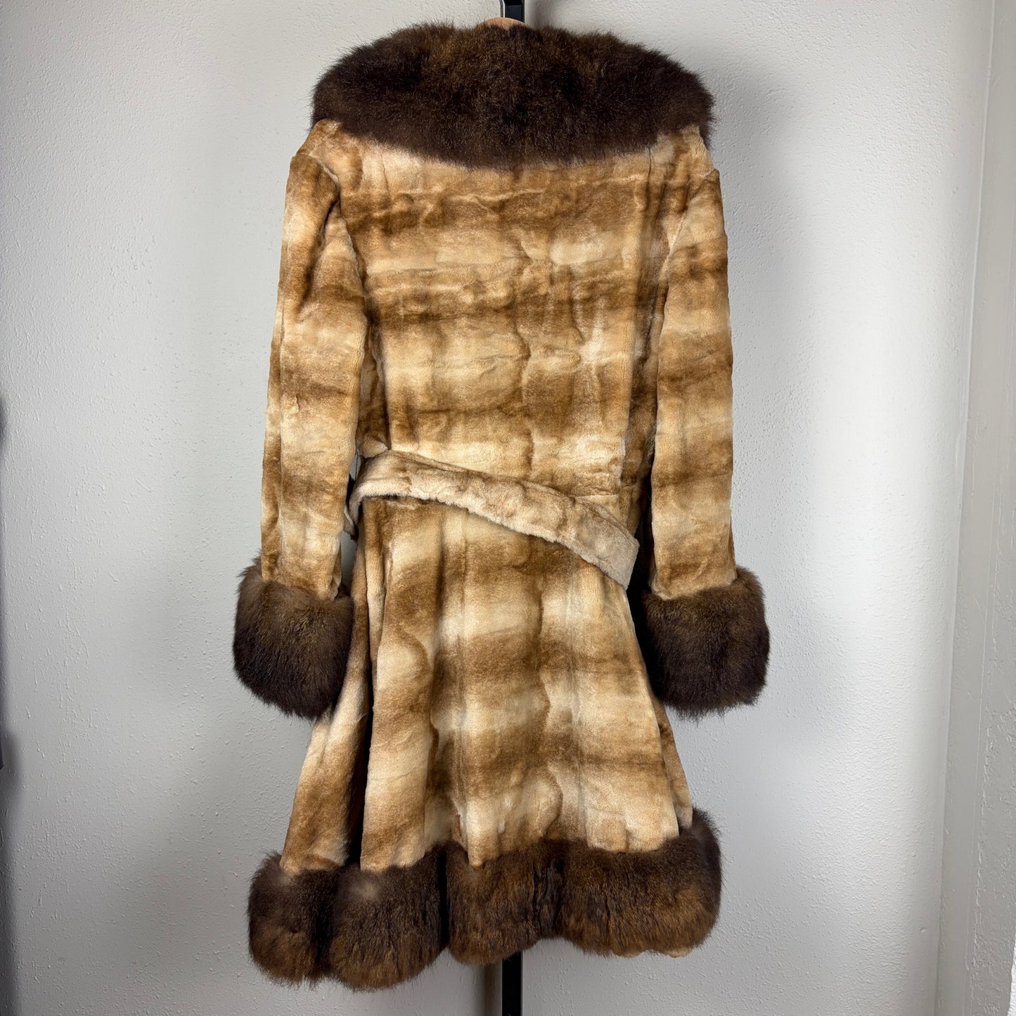 VTG 1970s Penny Lane Greg Originals Fur Lined Orange Satin Med/Lrg Princess Coat