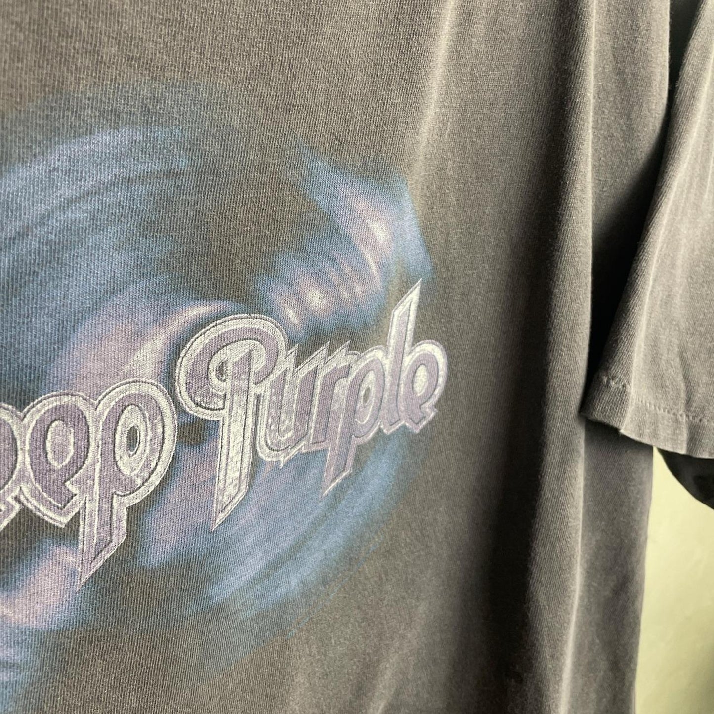 Deep Purple 90s Rock Tour Distressed Large Band Tee