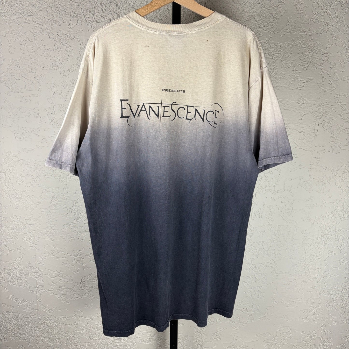 Nintendo Fusion Evanescence Tour 2003 Gradient Tie Dye Large Tee
