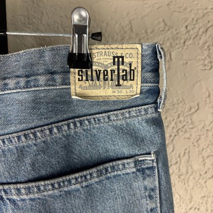 Vintage Levis Silvertab Loose Custom Wide Leg Baggy Two Tone Sz 35 Denim Jeans