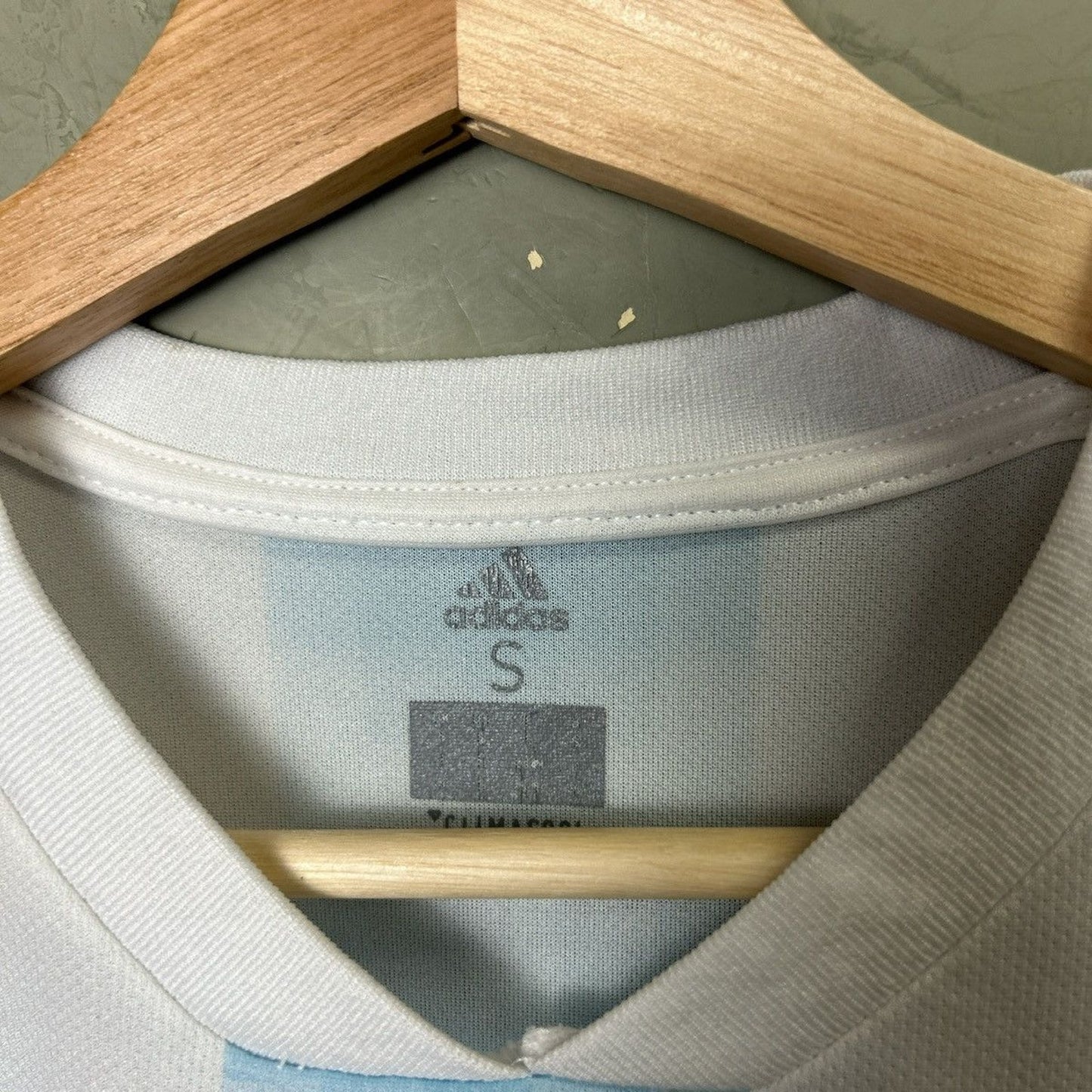 Lionel Messi Adidas Argentina 2010s Small Soccer Jersey