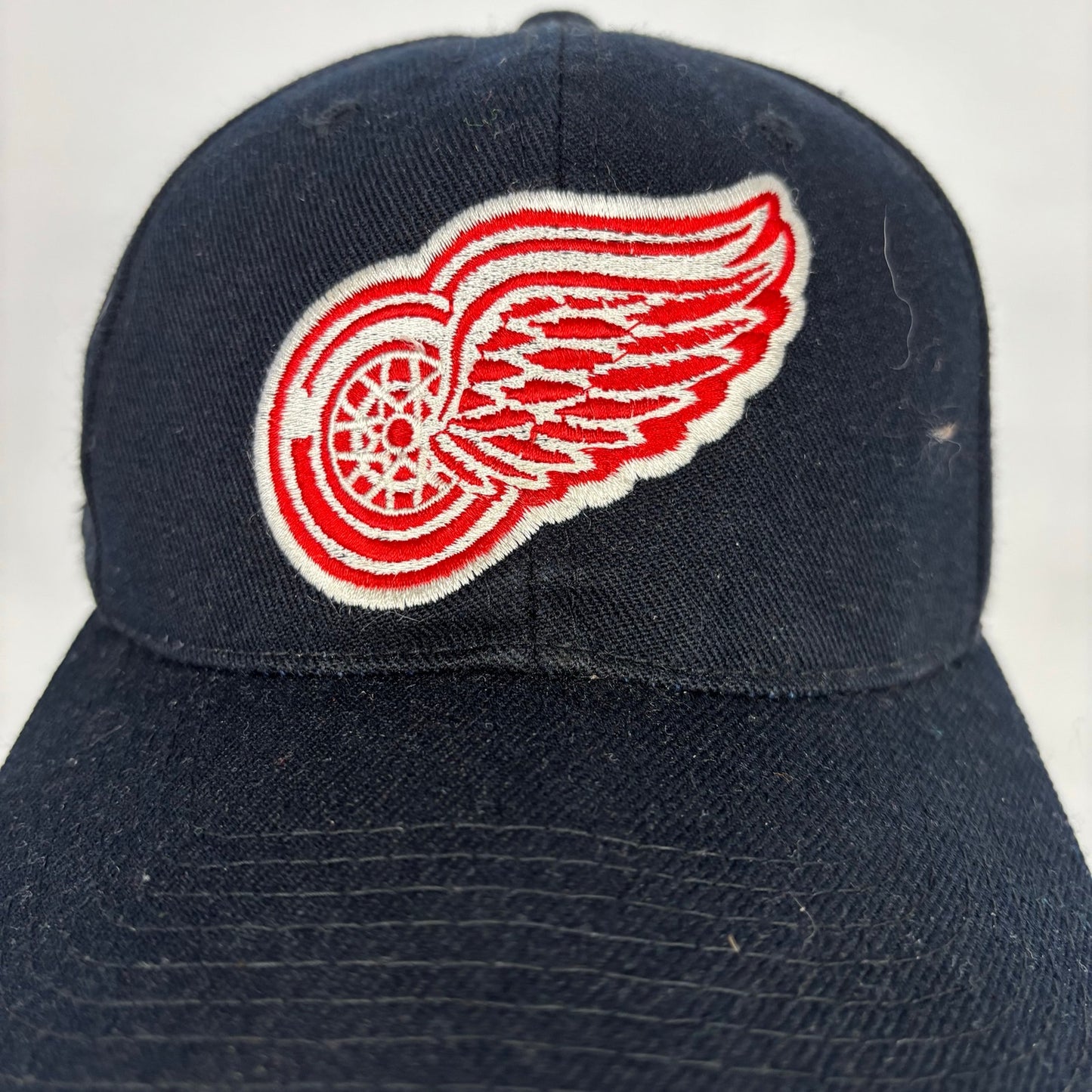 Vintage Detroit Red Wings Sports Specialties Wool Snapback Center Ice Hat