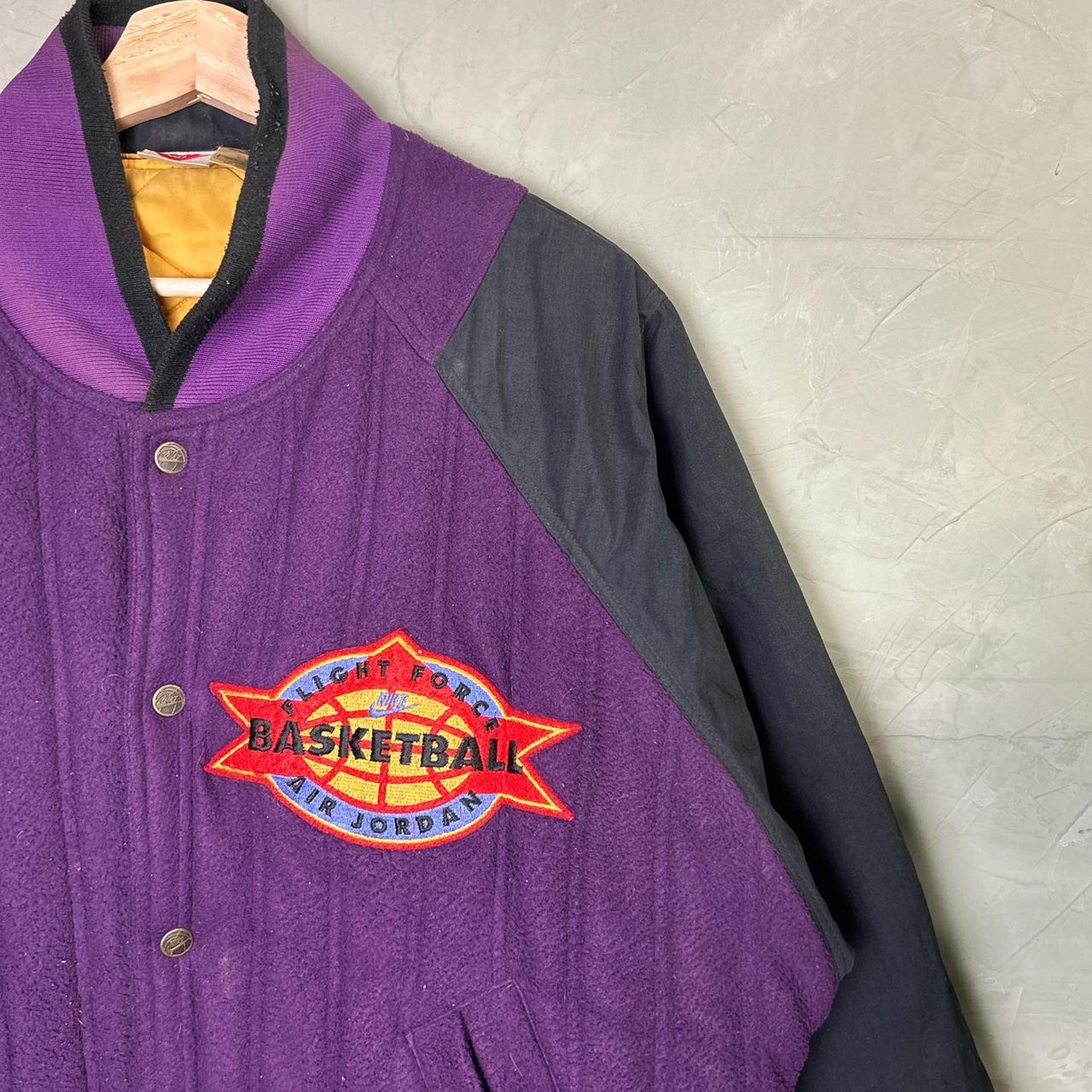 Nike Air Jordan 1992 Vintage Flight Force Medium Basketball Varsity Jacket