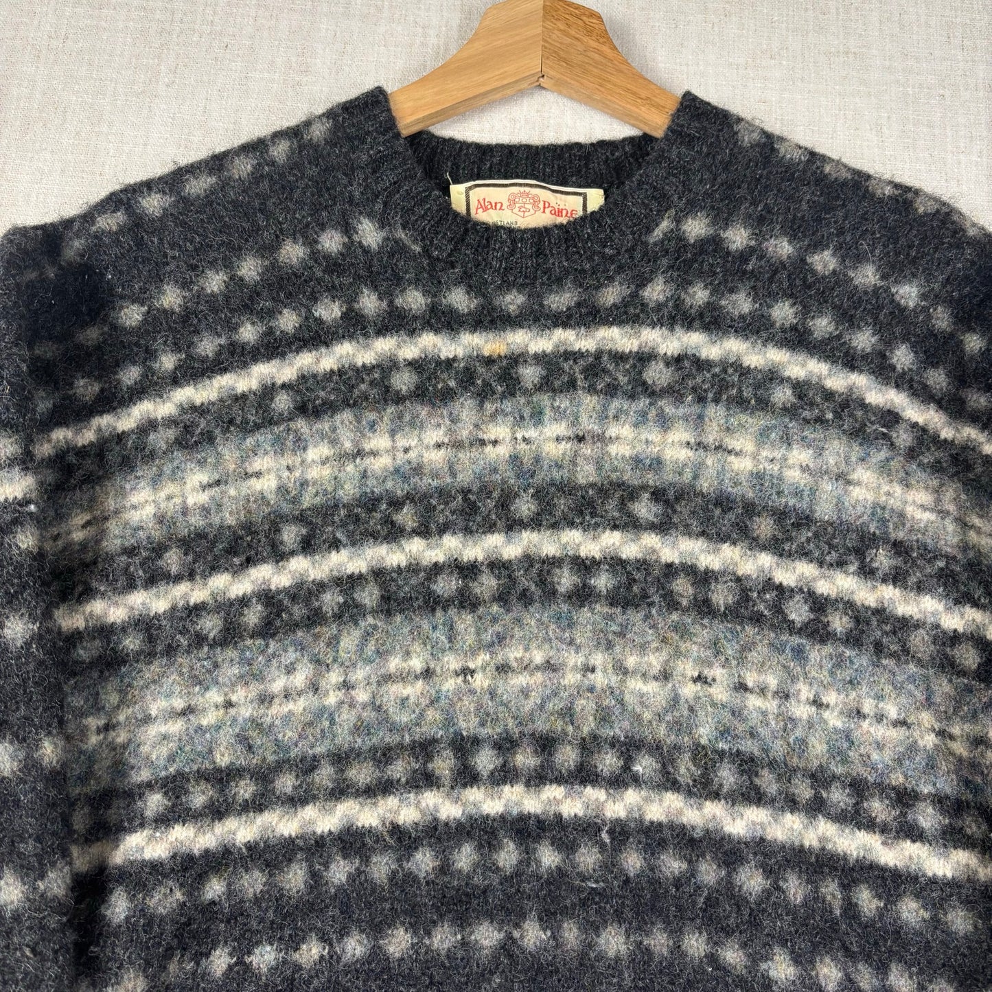 Vintage Alan Paine Shetland Wool Sz 46 Striped Rare Medium Knit Sweater