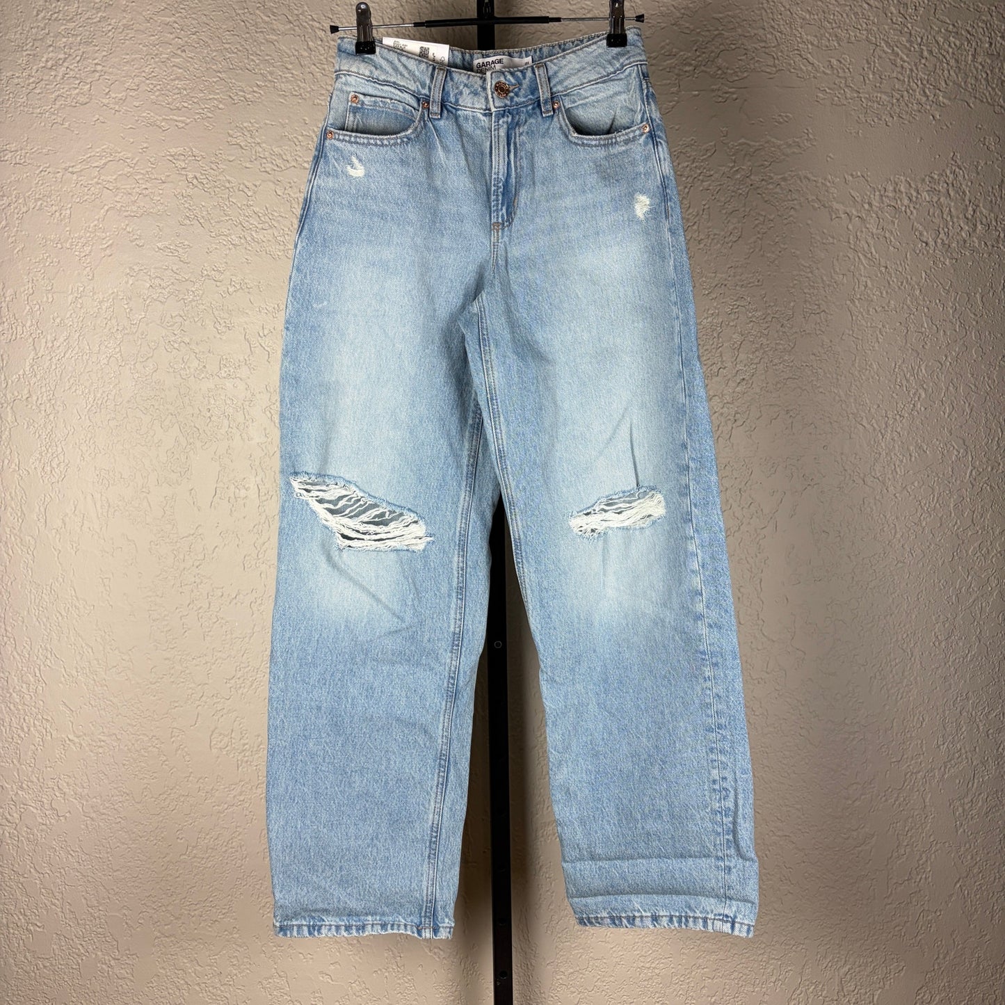 Garage Denim Light Wash Baggy Ripped NWT Jeans Size 01