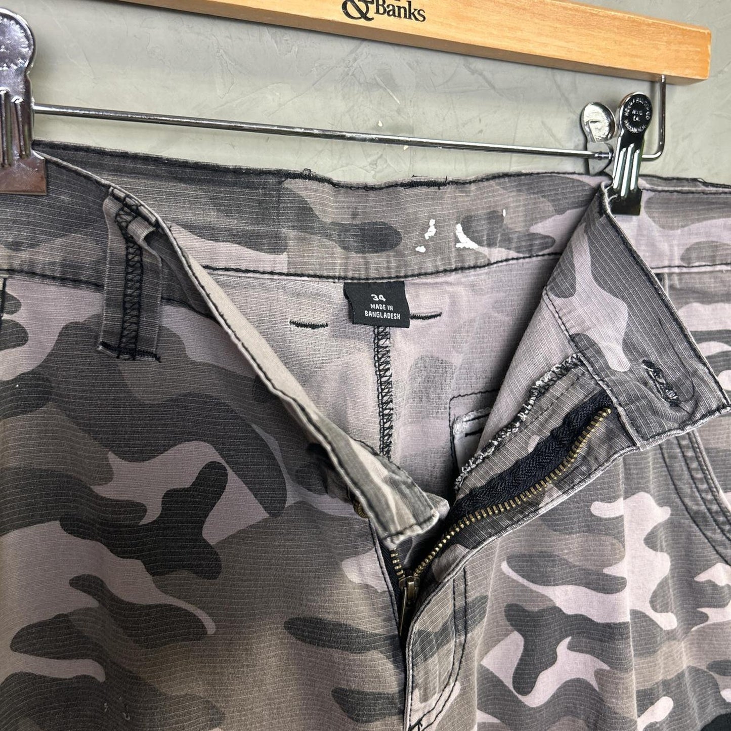 Y2K Army Camo Baggy Cargo Airwalk Shorts Sz 36