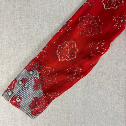 Vintage 1970s Paisley Bandana Striped Yoke and Cuffs Western Pearl Snap Medium