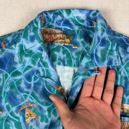 Vintage Hawaiian Loop Collar Rare Vibrant Shimmering Waters Medium Button Shirt